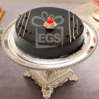 6Lbs Chocolate Chip Cake - PC Hotel Karachi