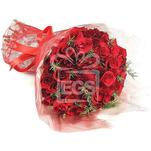 Sweet 60 Red Roses