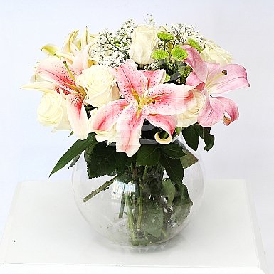 Pink Lily With white Roses