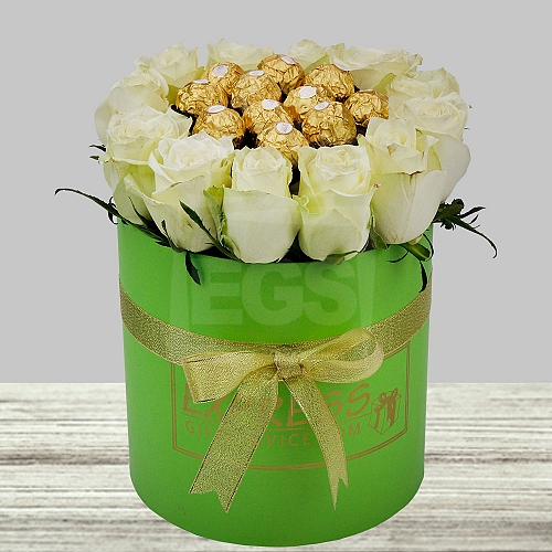 Pretty White Roses Green Box