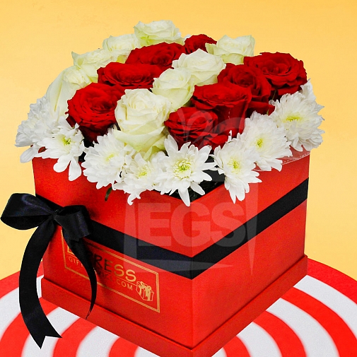 Pleaseant Love Roses Box